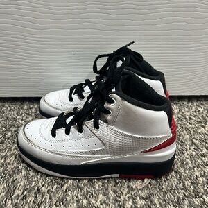 Nike Air Jordan 2 Retro Chicago 2022 Sneakers Size 10.5C